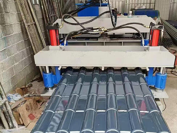 Automatic Glazed Tile Roll Forming Machine