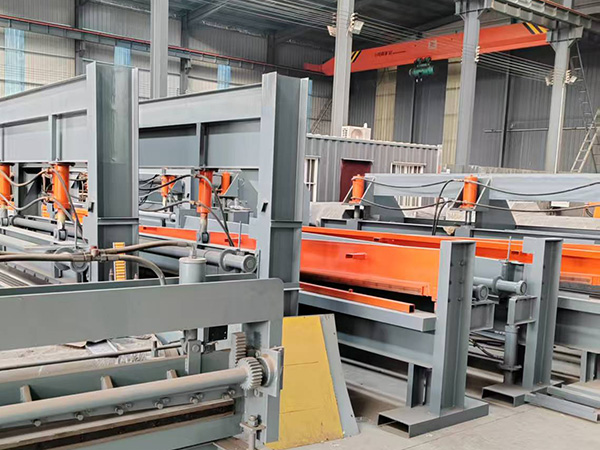 Color Steel Shearing Machine