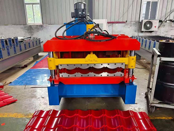 Galvanized Glazed Tile Roll Forming Machine